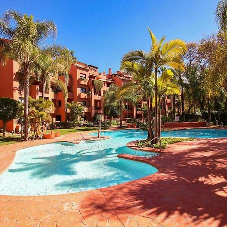 Апартаменты Piso 4 Hab. - Elviria Playa Марбелья Экстерьер фото