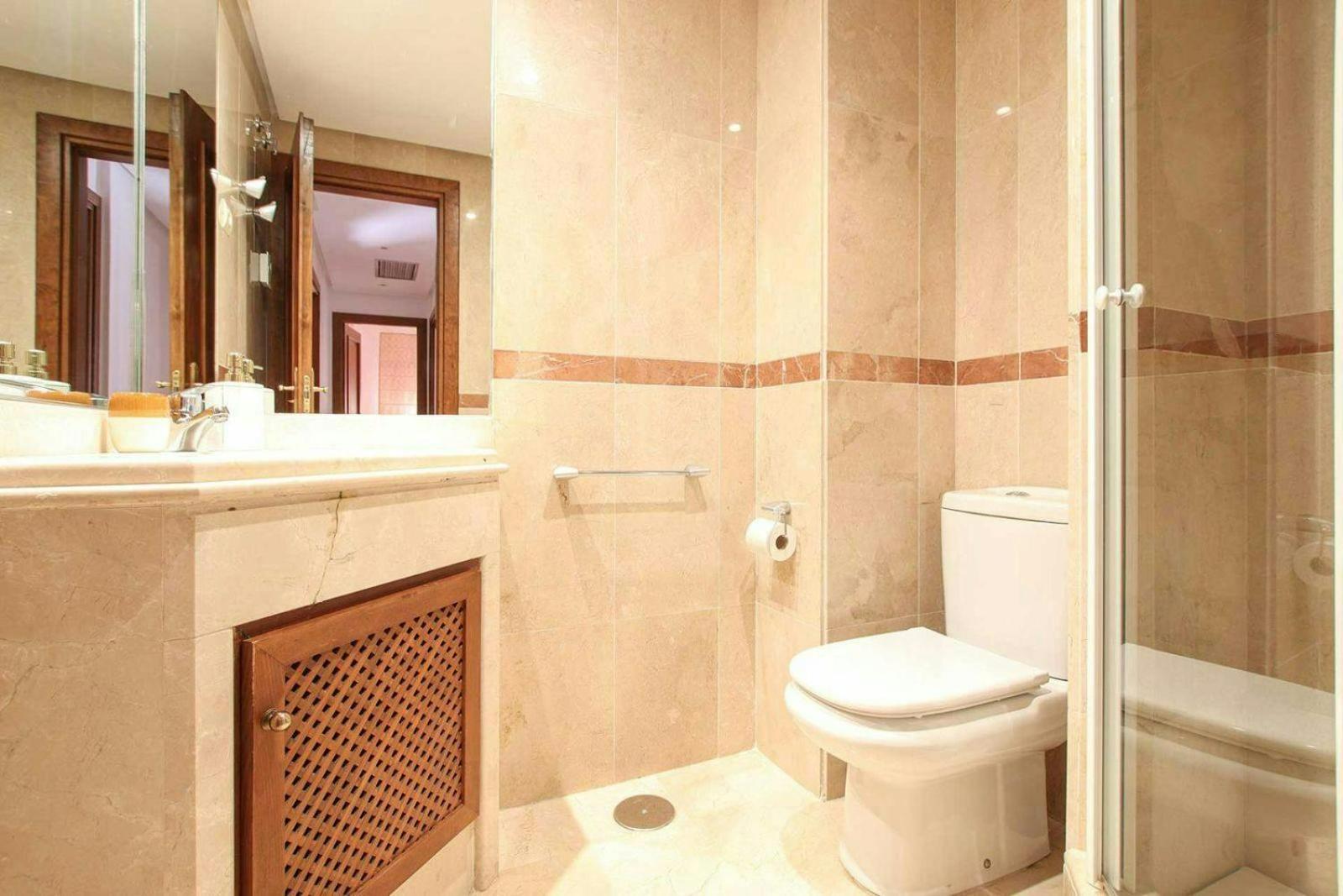 Апартаменты Piso 4 Hab. - Elviria Playa Марбелья Экстерьер фото